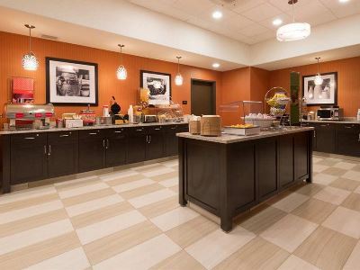 Hotel Hampton & North/i-25